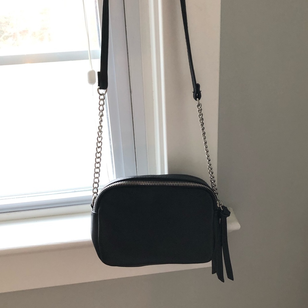 Black Crossbody Purse with Chain Strap